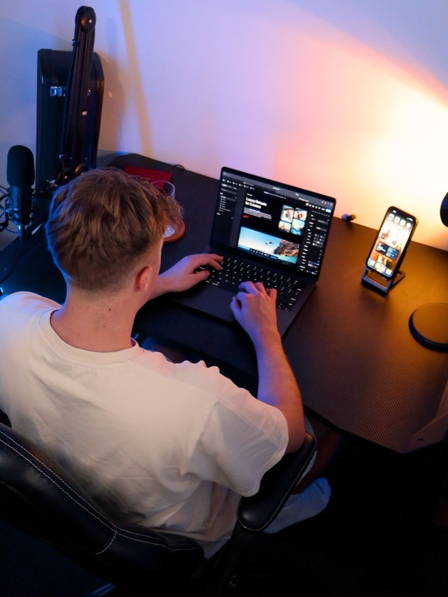 Cameron from NEXTUP at the desk, mid build