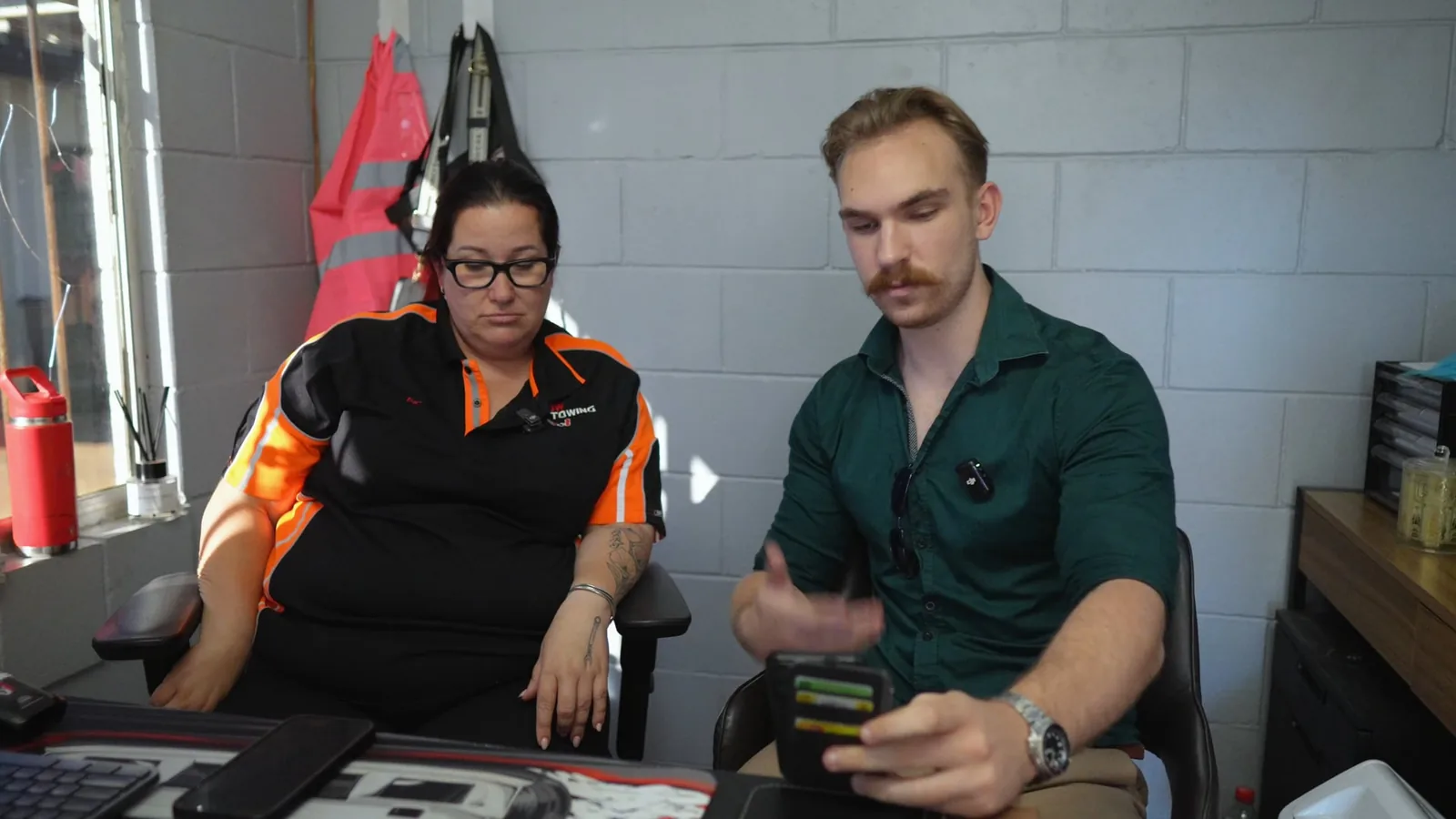 Jack from Ripple sitting down with the owner of ITow Towing